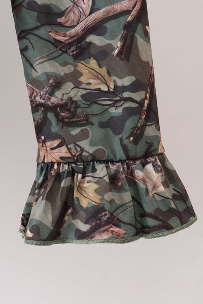 Camouflage dog hunting applique ruffle pants set