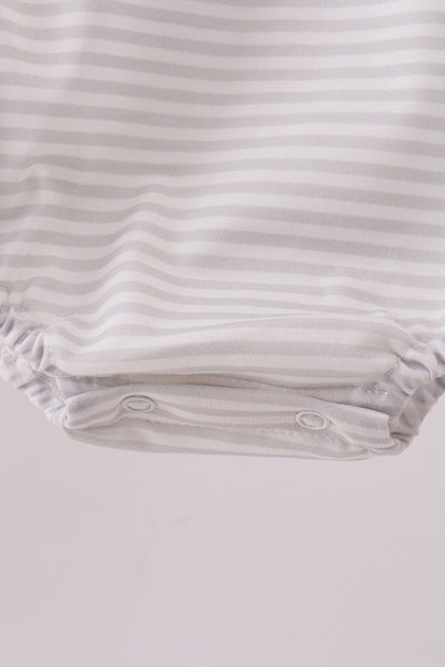 Blue puppy embroidery bubble