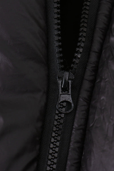 Black mom&me puffer vest