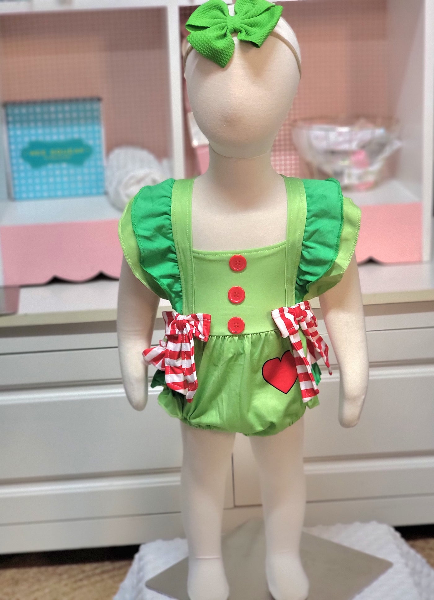 Simple Grinch Heart Sister Set