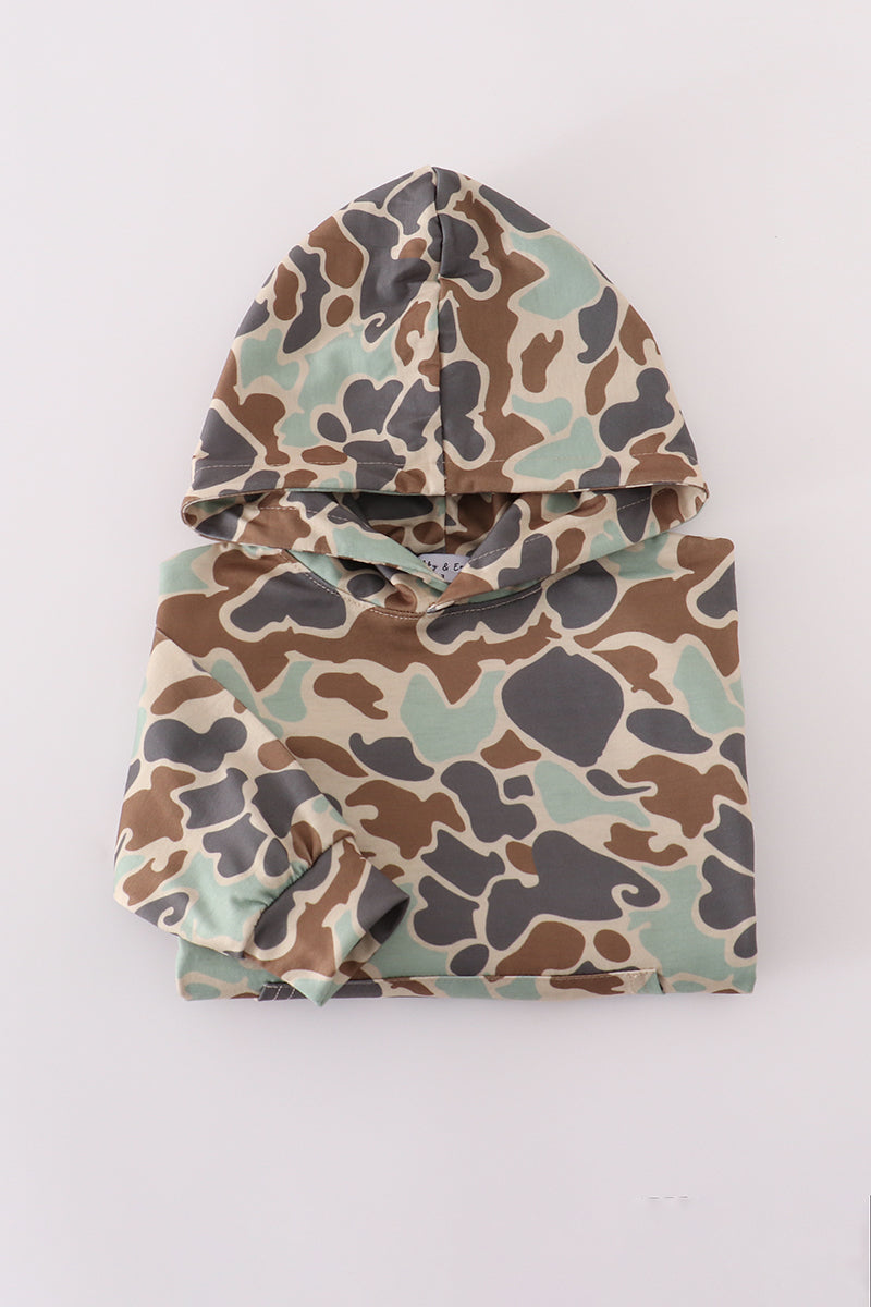 Green camouflage print hoodie