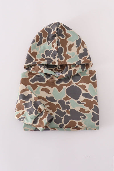 Green camouflage print hoodie