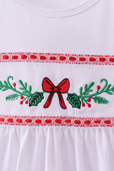 White holly embroidery dress